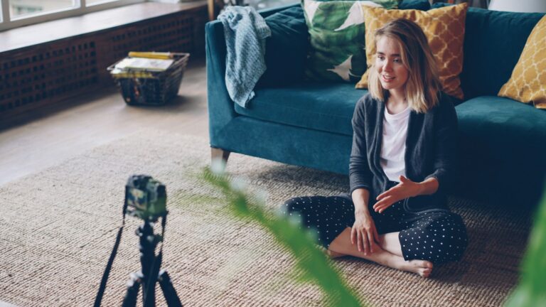 bisnis berbasis konten