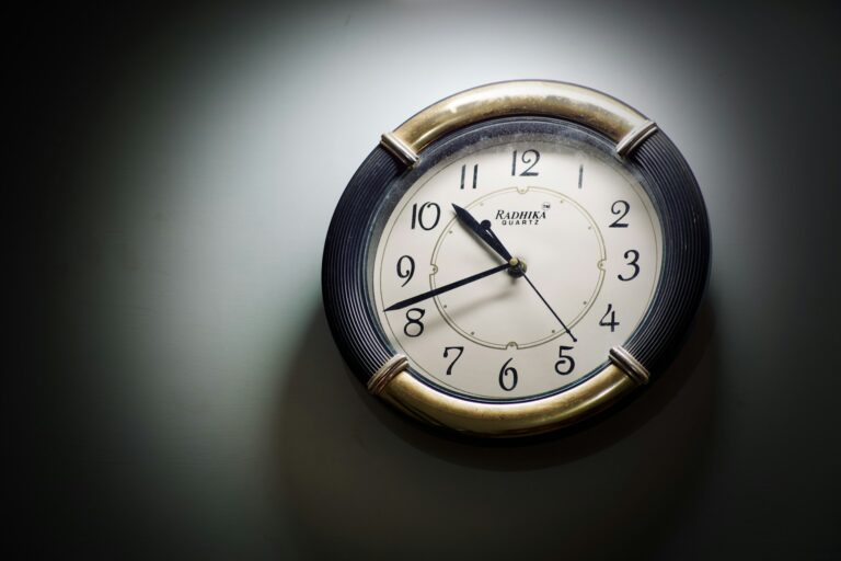 tips mengganti baterai jam dinding