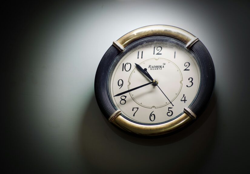 tips mengganti baterai jam dinding